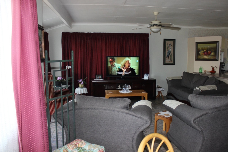 5 Bedroom Property for Sale in Deneysville Free State